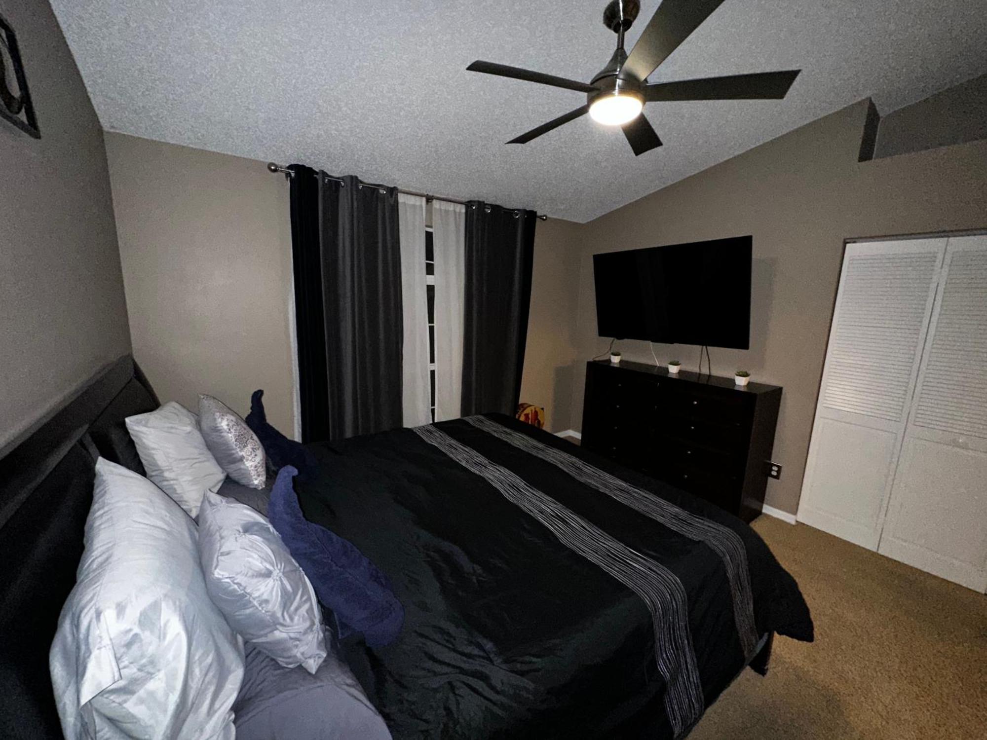 Cozy 3 Bedroom Home Close To Everything In Tampa! Exterior photo